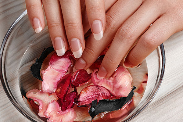 Pielęgnacja paznokci - manicure biologiczny